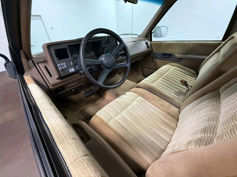 1994 GMC Sierra 1st Gen - Image 21 of 31