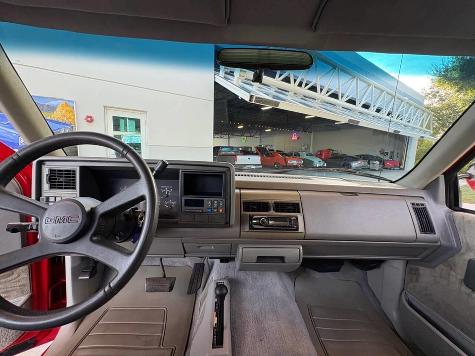 1994 GMC Sierra 1st Gen - Image 27 of 31