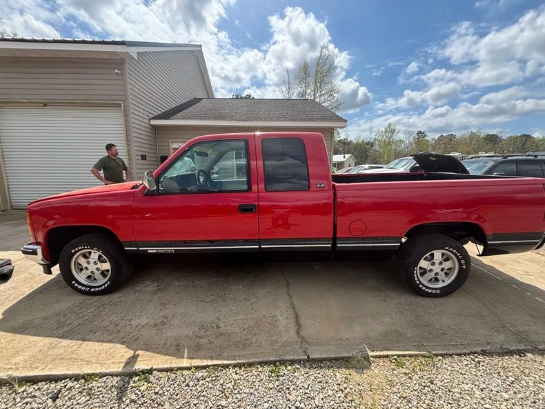 1994 GMC Sierra 1st Gen - Image 3 of 4