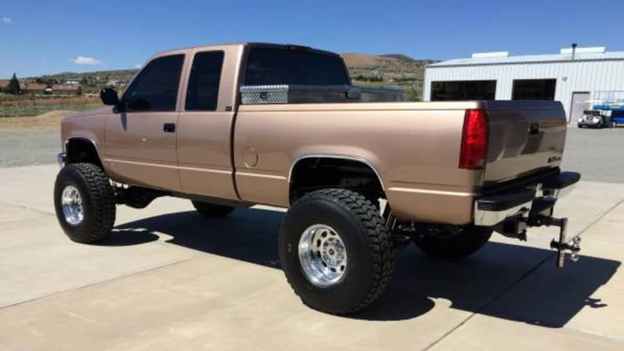 1994 GMC Sierra 1st Gen - Image 2 of 13