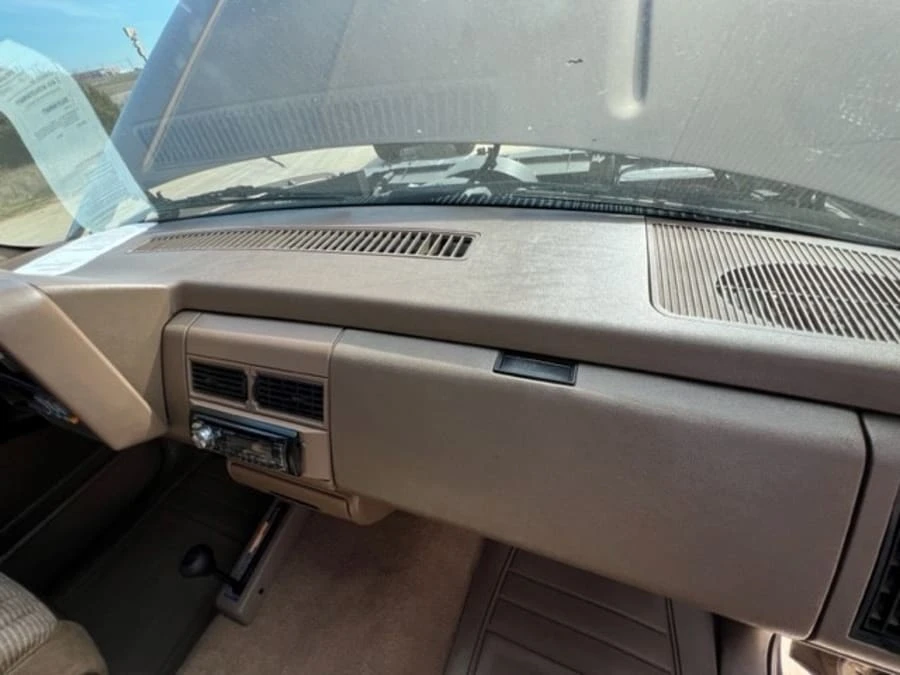1994 GMC Sierra 1st Gen - Image 10 of 13