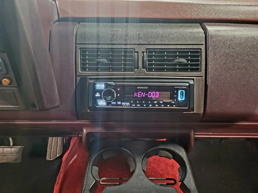 1994 GMC Sierra 1st Gen - Image 13 of 23
