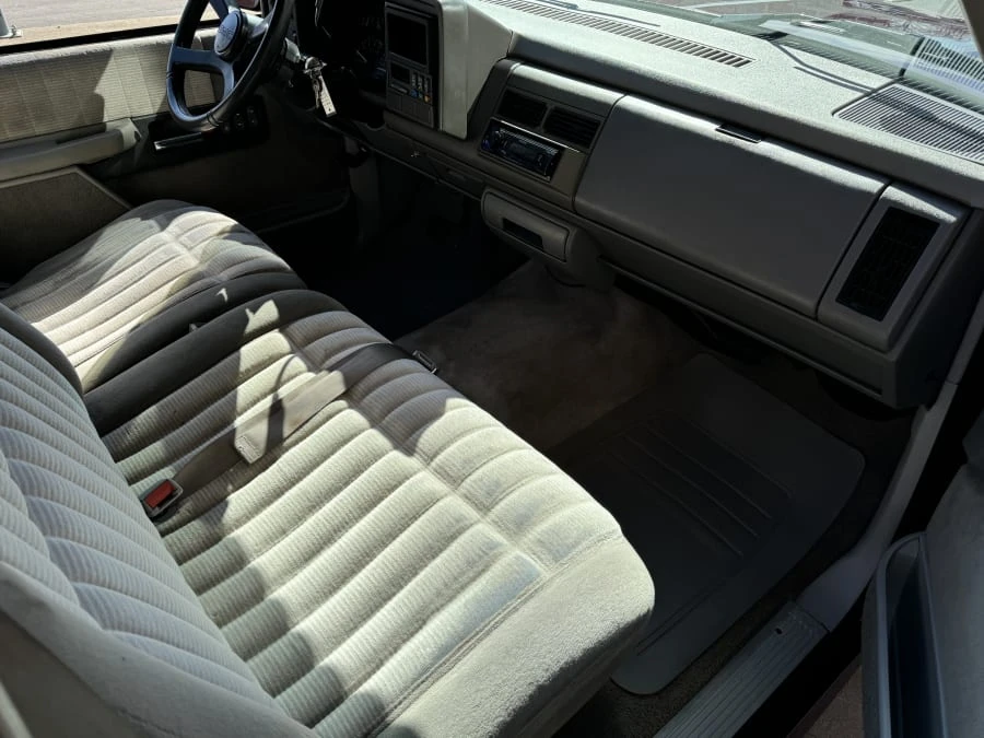 1994 GMC Sierra 1st Gen - Image 5 of 9