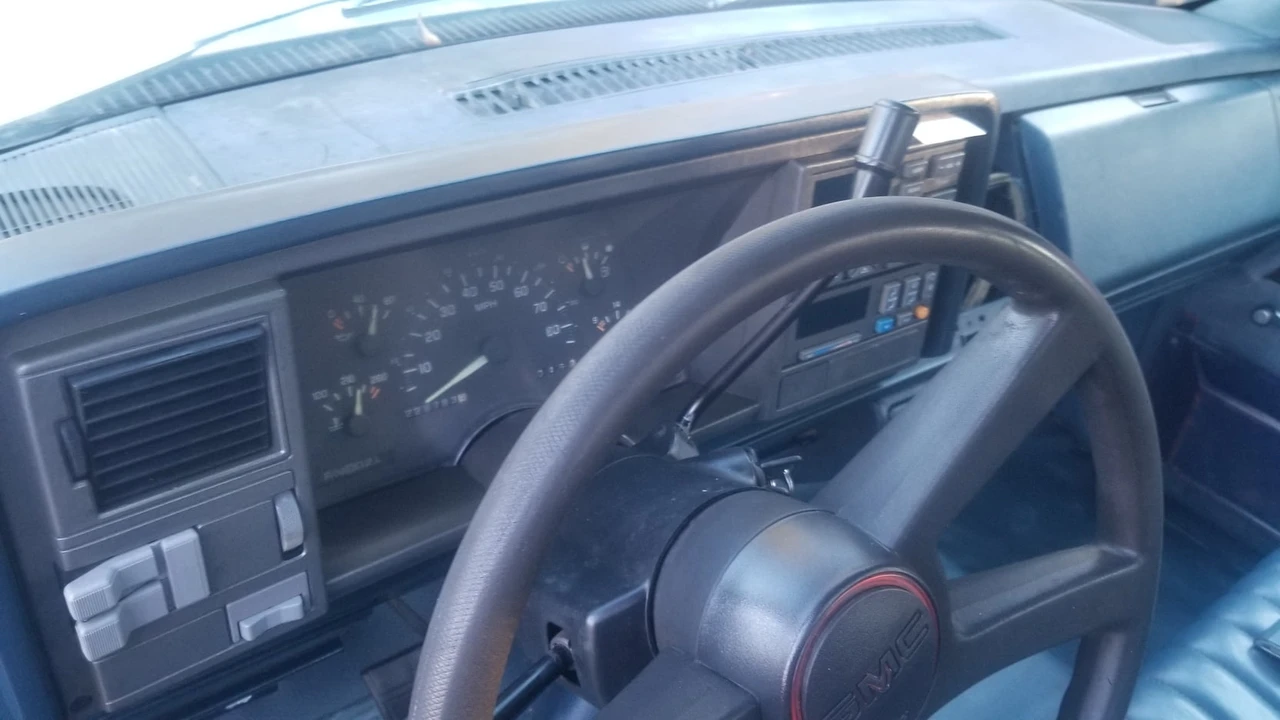 1994 GMC Sierra 1st Gen - Image 6 of 14