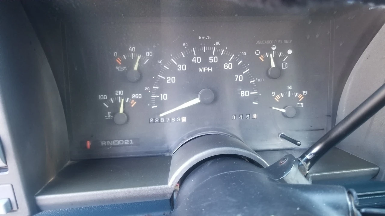 1994 GMC Sierra 1st Gen - Image 7 of 14