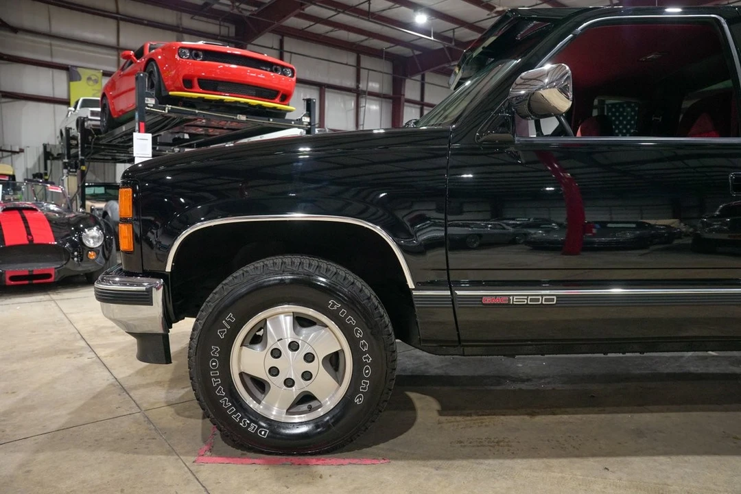 1994 GMC Sierra 2nd Gen - Image 3 of 12