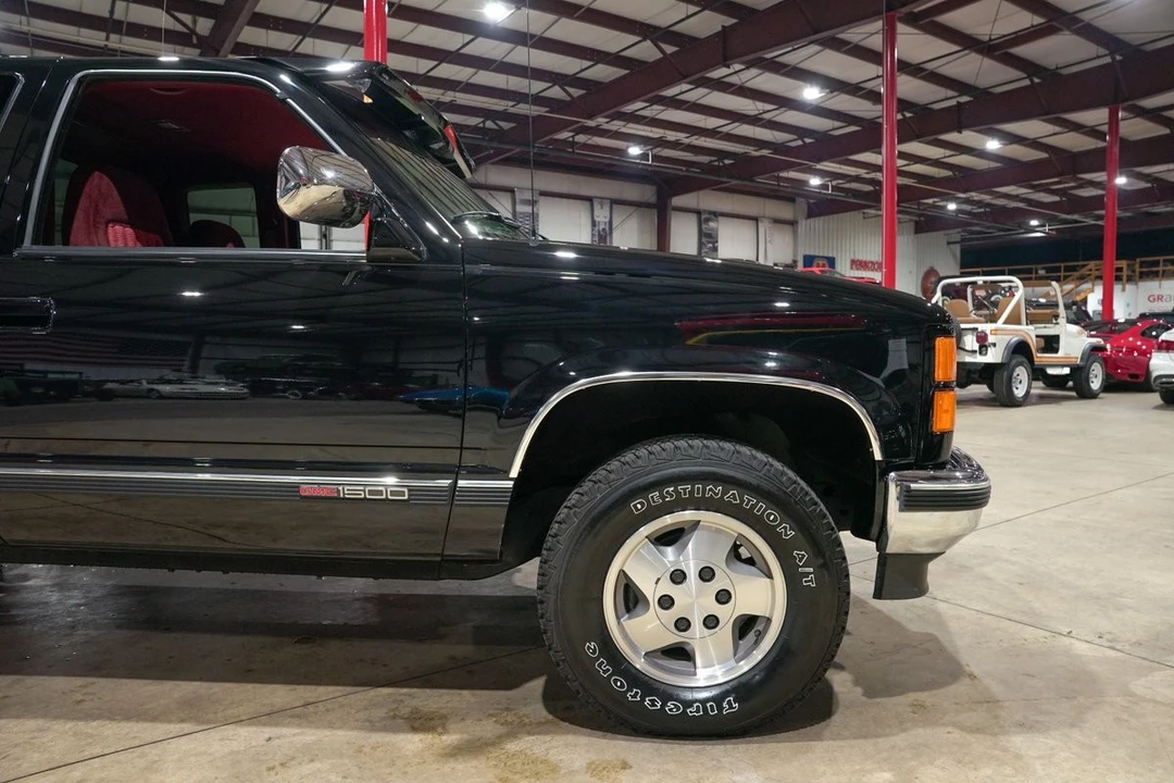 1994 GMC Sierra 1st Gen - Image 11 of 21