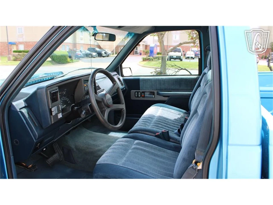 1994 GMC Sierra 1st Gen - Image 9 of 31