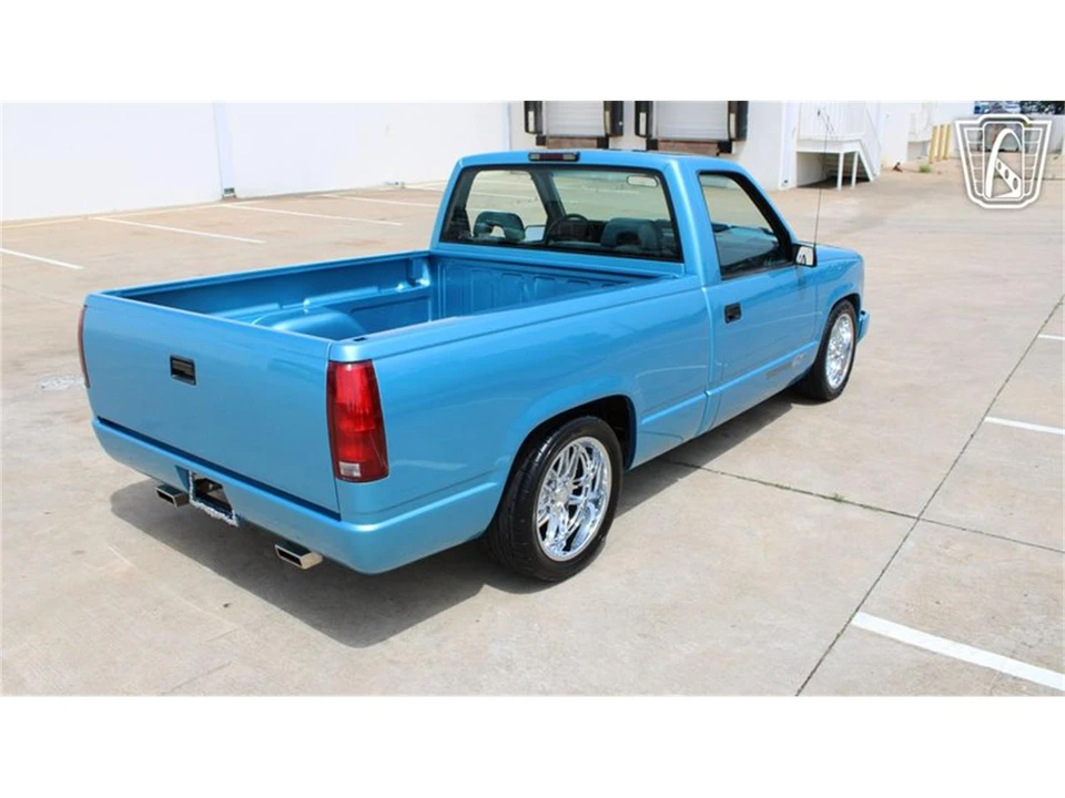 1994 GMC Sierra 1st Gen - Image 30 of 31