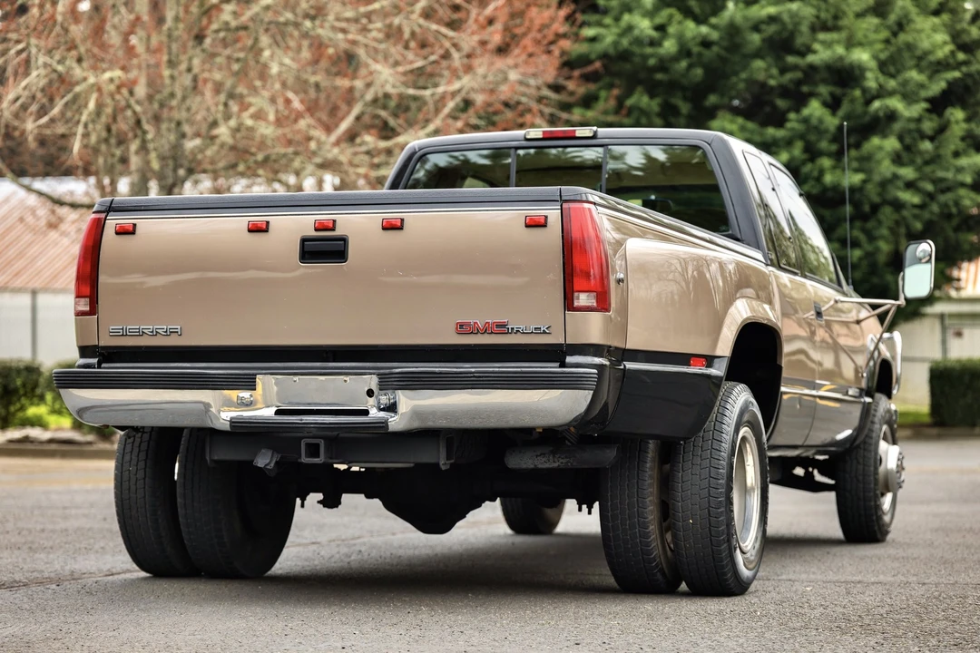 1994 GMC Sierra 1st Gen - Image 10 of 12