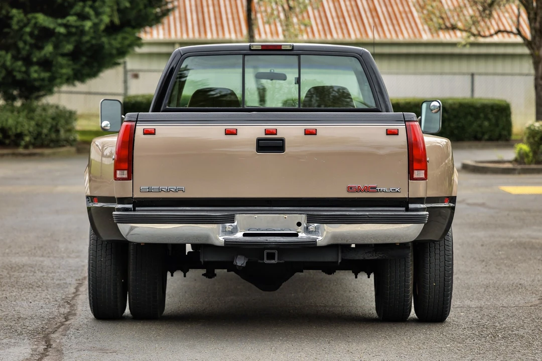 1994 GMC Sierra 1st Gen - Image 9 of 12