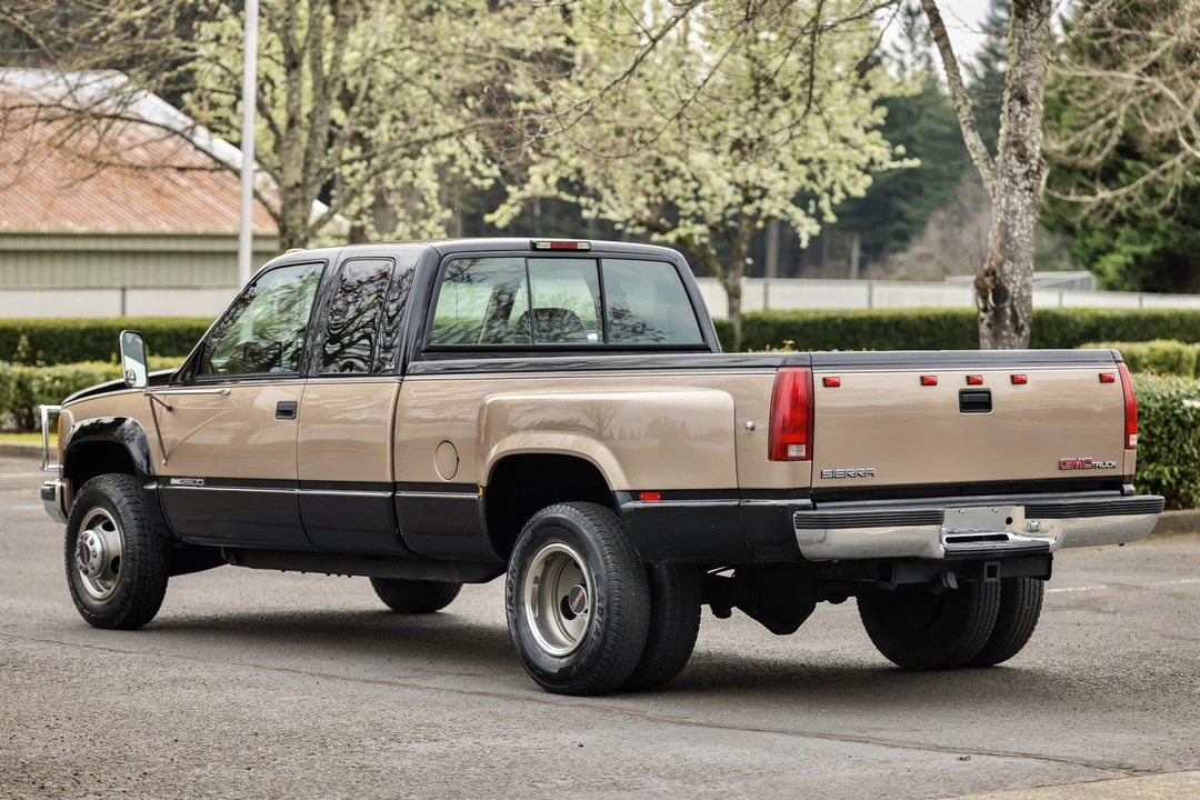 1994 GMC Sierra 1st Gen - Image 8 of 12