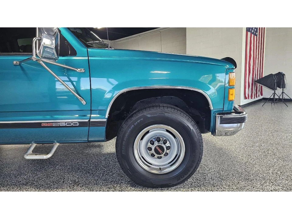 1994 GMC Sierra 1st Gen - Image 3 of 31