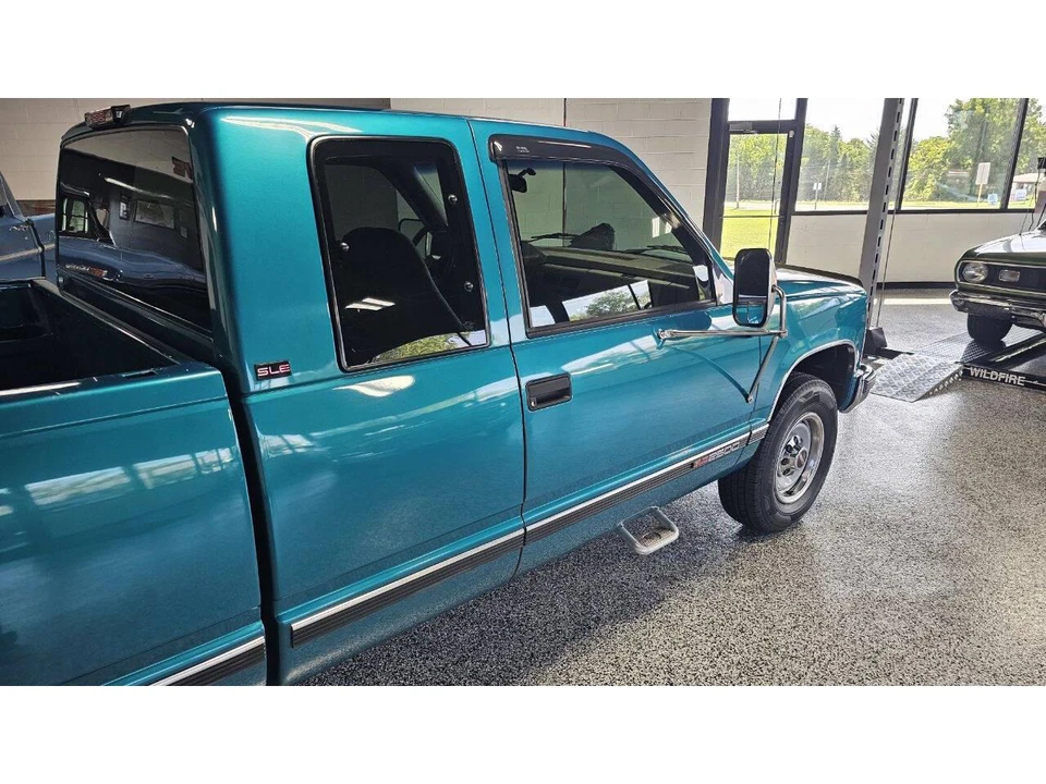 1994 GMC Sierra 1st Gen - Image 5 of 31