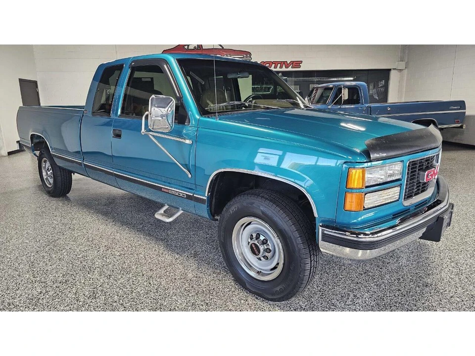 1994 GMC Sierra 1st Gen - Image 2 of 31