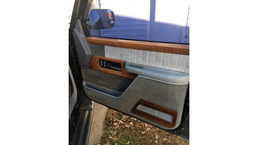 1994 GMC Sierra 1st Gen - Image 8 of 11