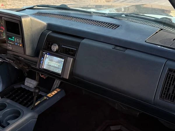 1994 GMC Sierra 1st Gen - Image 19 of 21