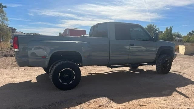 1994 GMC Sierra 1st Gen - Image 2 of 16