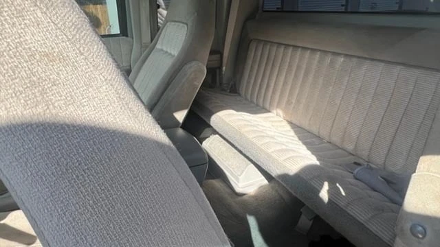 1994 GMC Sierra 1st Gen - Image 9 of 16