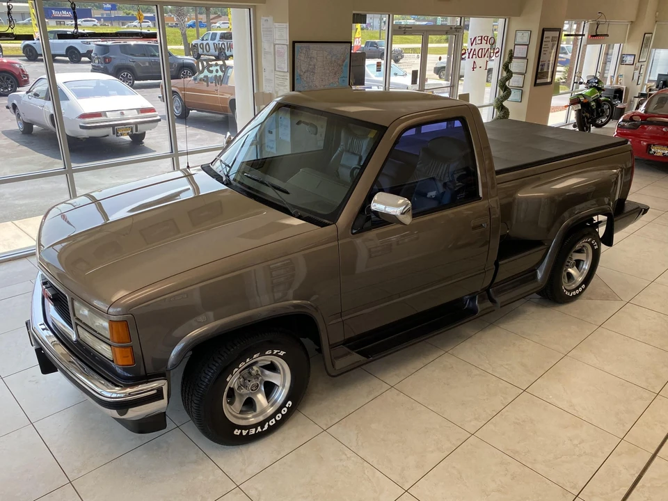 1994 GMC Sierra 1st Gen - Image 3 of 31