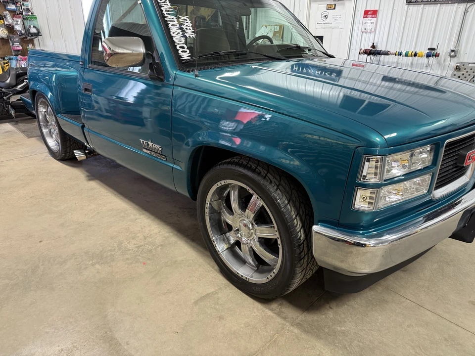 1994 GMC Sierra 1st Gen - Image 2 of 14