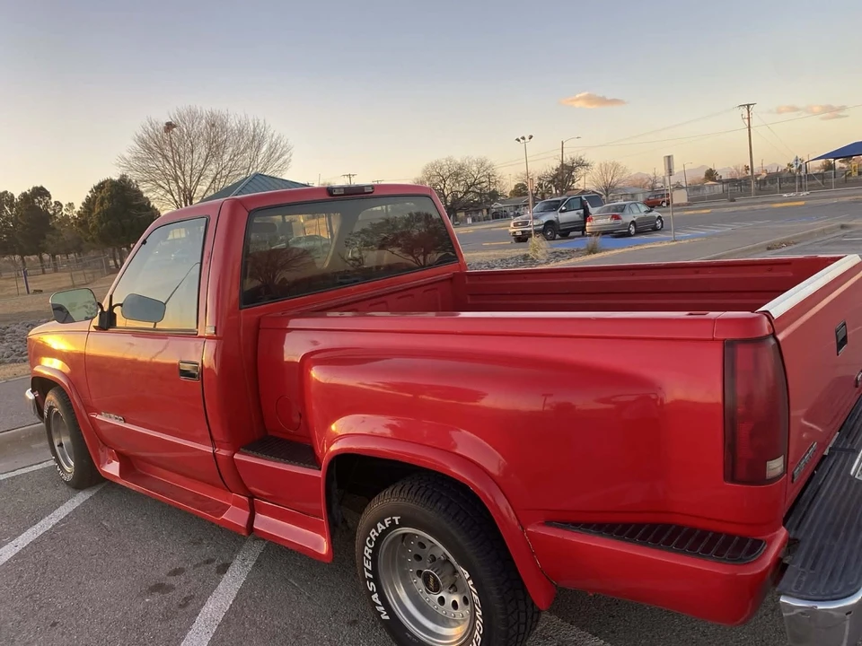 1994 GMC Sierra 1st Gen - Image 5 of 12