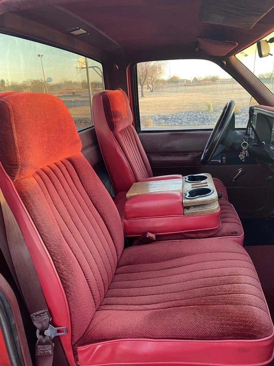 1994 GMC Sierra 1st Gen - Image 10 of 12