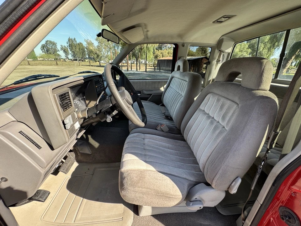 1994 GMC Sierra 1st Gen - Image 17 of 20