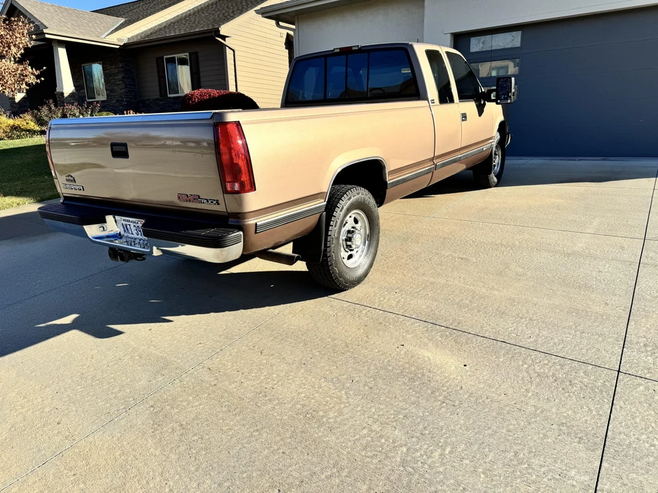 1994 GMC Sierra 1st Gen - Image 9 of 31