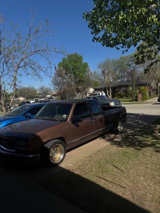 1994 GMC Sierra 1st Gen - Image 2 of 3
