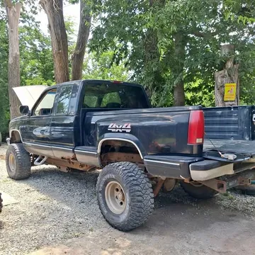 1994 GMC Sierra (Classic) 1500 Extended Cab SLE Pickup 4D 6 1/2 ft