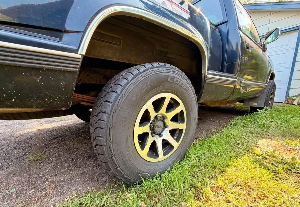 1994 GMC Sierra 1st Gen - Image 11 of 20