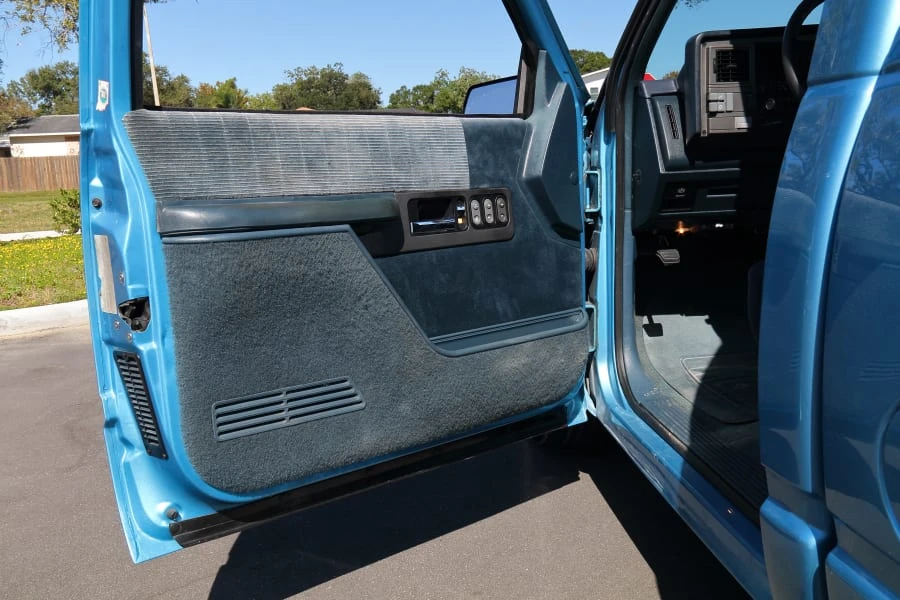 1994 GMC Sierra 1st Gen - Image 18 of 25