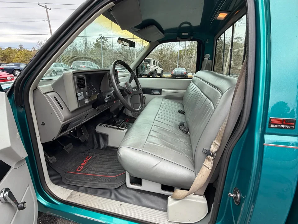 1994 GMC Sierra 1st Gen - Image 18 of 31