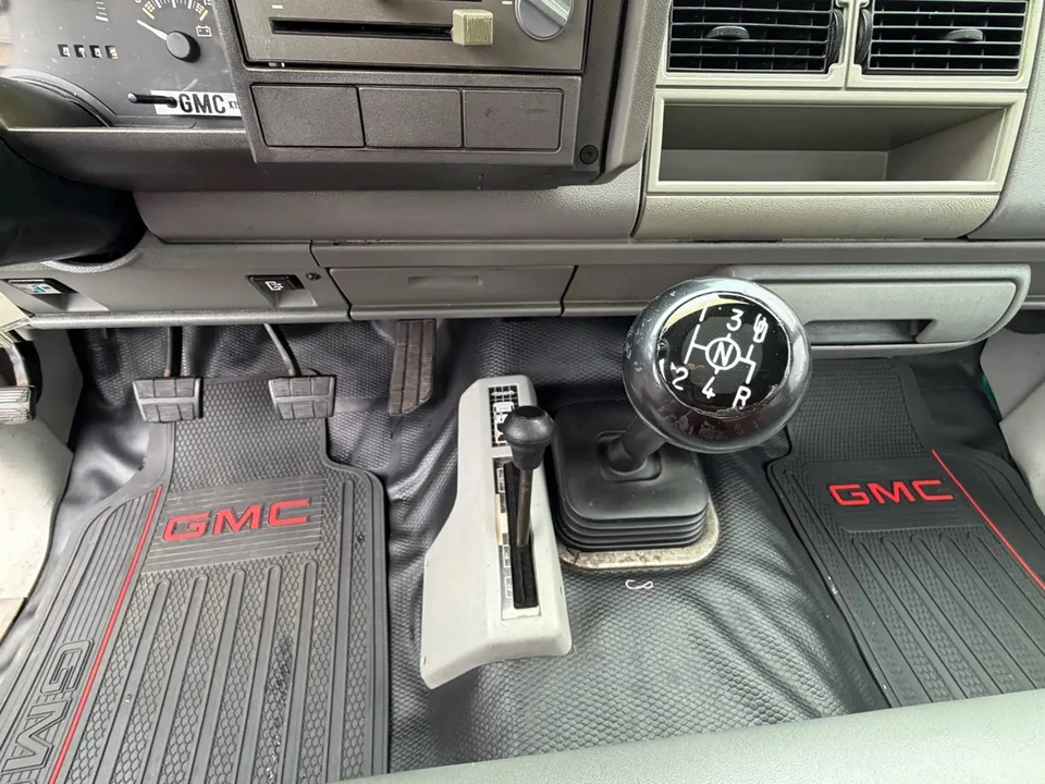 1994 GMC Sierra 1st Gen - Image 22 of 31