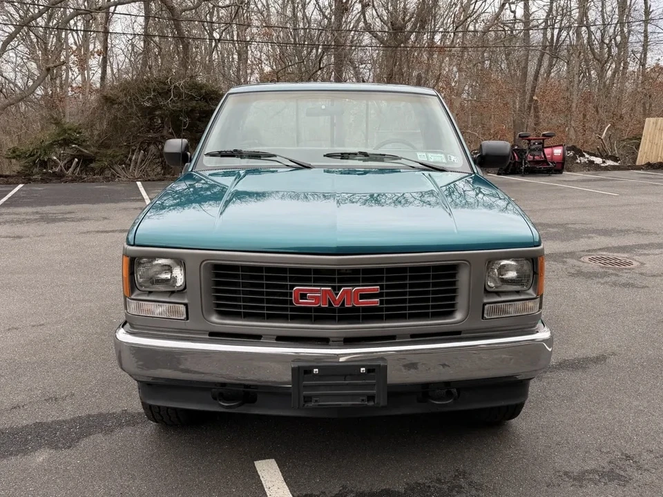 1994 GMC Sierra 1st Gen - Image 2 of 31