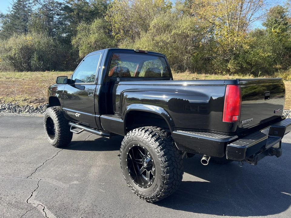 1994 GMC Sierra 2nd Gen - Image 4 of 31