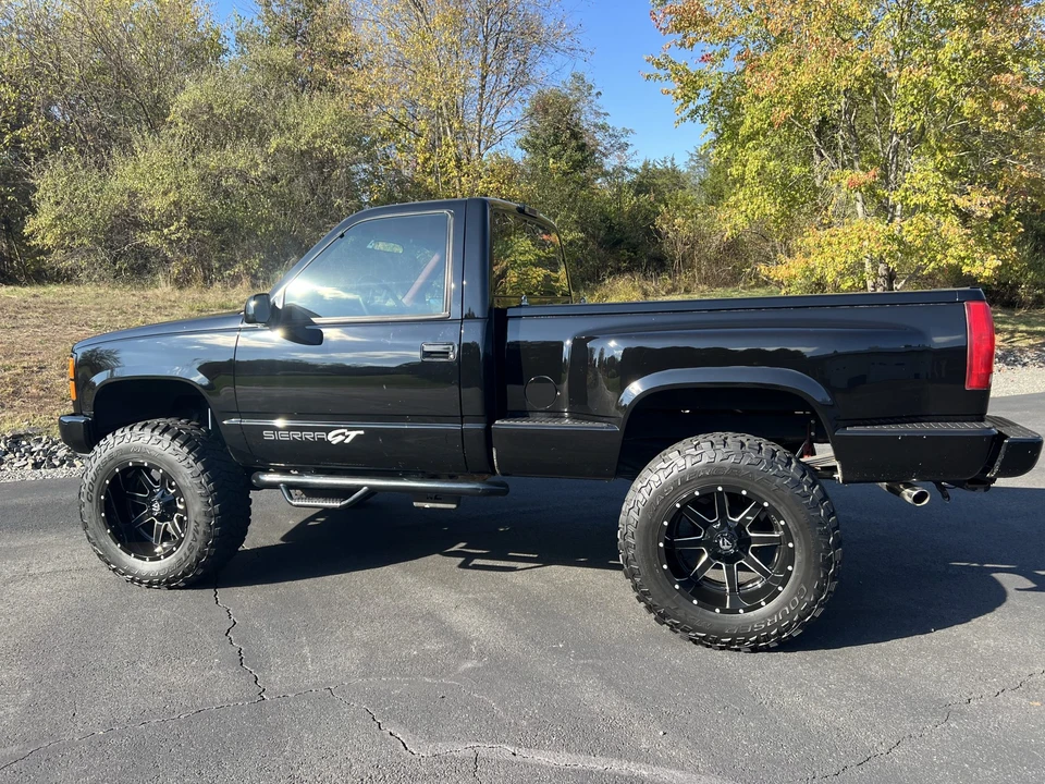 1994 GMC Sierra 2nd Gen - Image 3 of 31