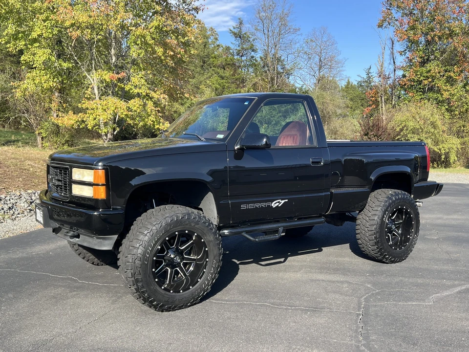 1994 GMC Sierra 2nd Gen - Image 2 of 31