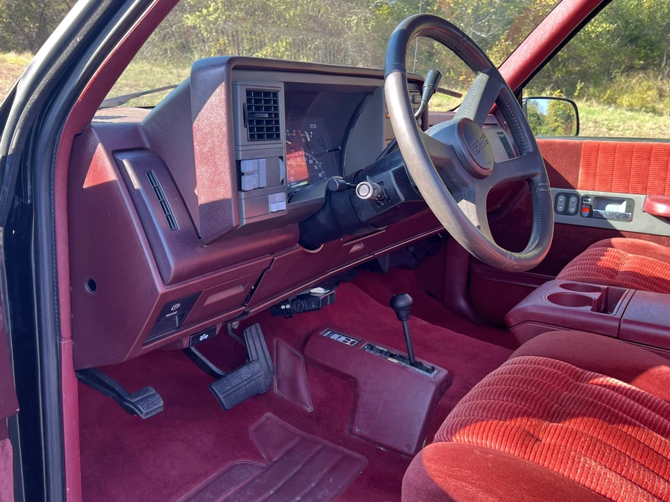 1994 GMC Sierra 2nd Gen - Image 23 of 31