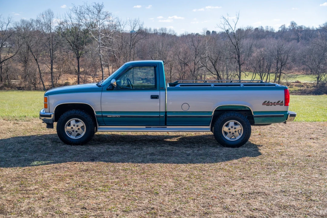 1994 GMC Sierra 2nd Gen - Image 7 of 31