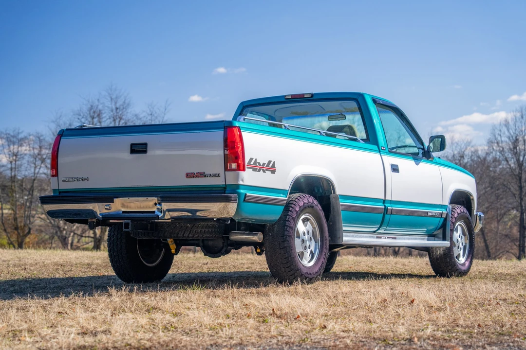 1994 GMC Sierra 2nd Gen - Image 18 of 31