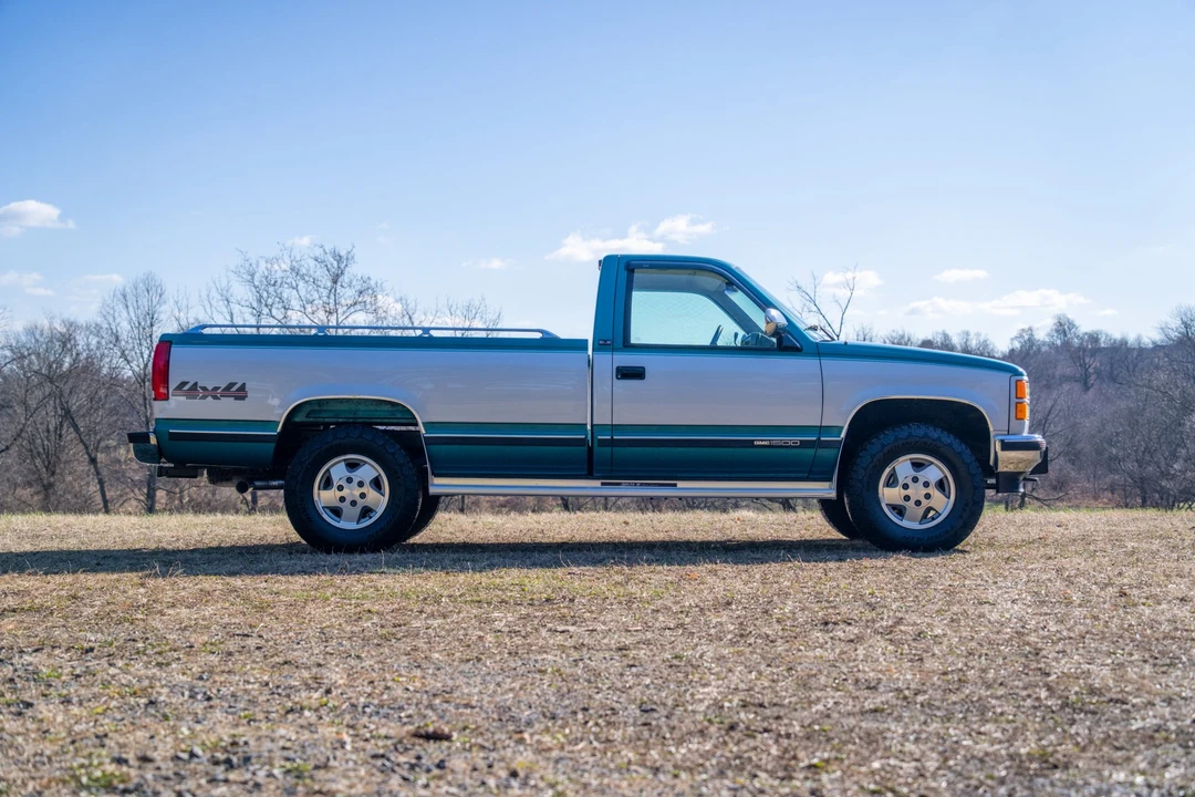 1994 GMC Sierra 2nd Gen - Image 21 of 31