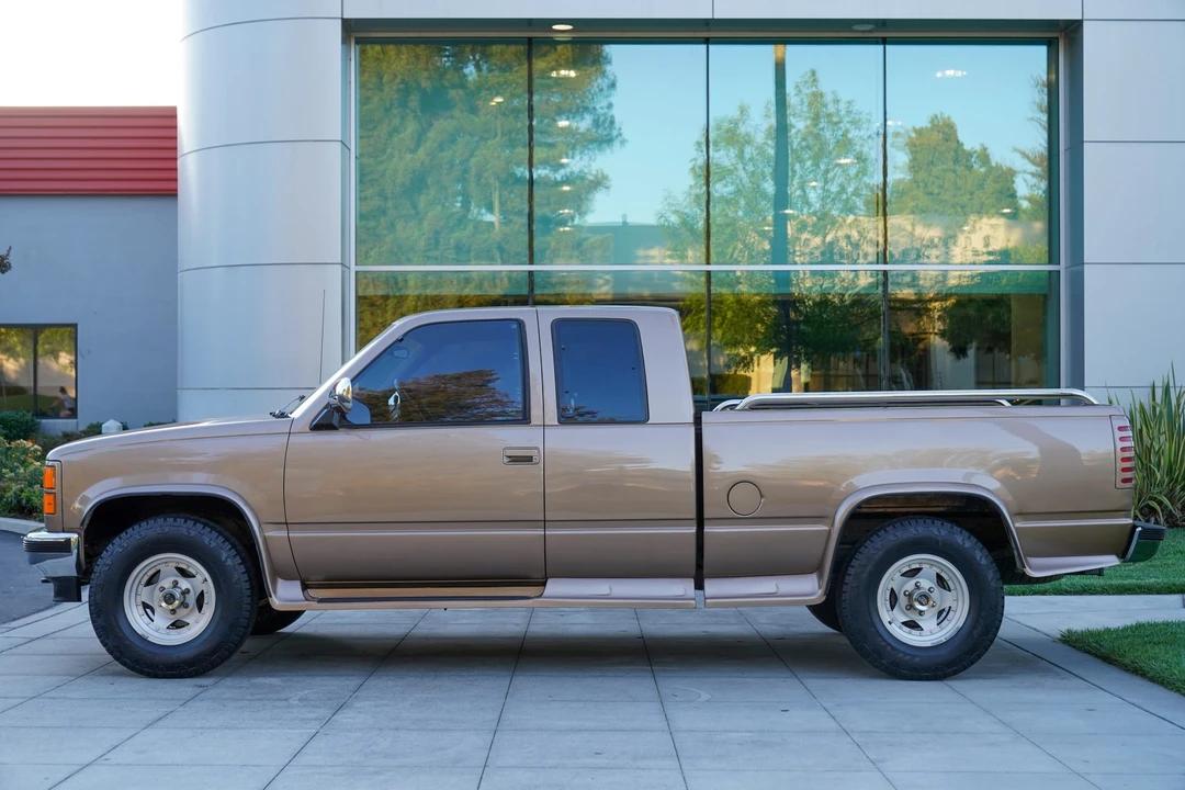 1994 GMC Sierra 1st Gen - Image 4 of 31