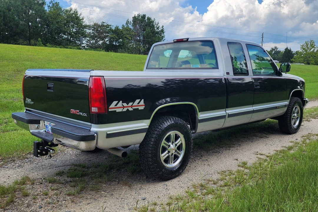 1994 GMC Sierra 1st Gen - Image 9 of 31