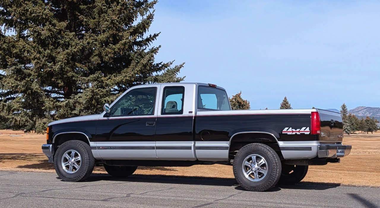 1994 GMC Sierra 1st Gen - Image 10 of 31