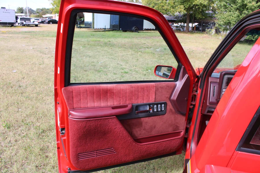 1994 GMC Sierra 1st Gen - Image 22 of 23