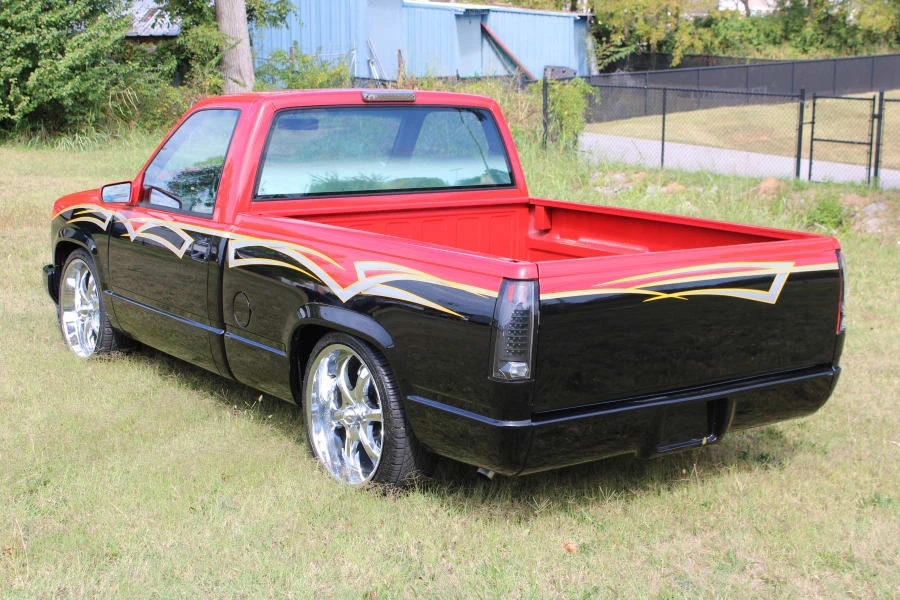 1994 GMC Sierra 1st Gen - Image 2 of 23