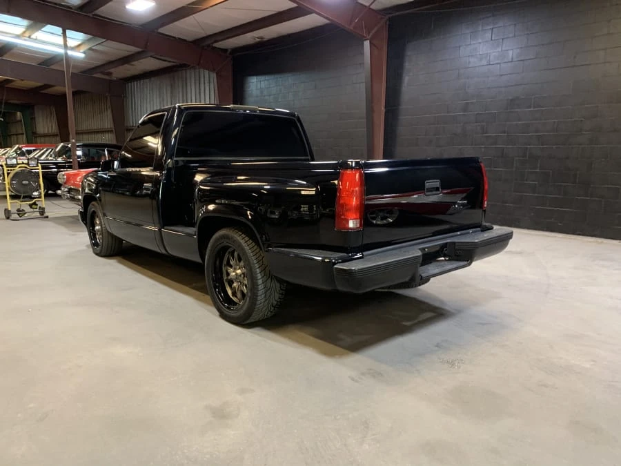 1994 GMC Sierra 1st Gen - Image 2 of 31