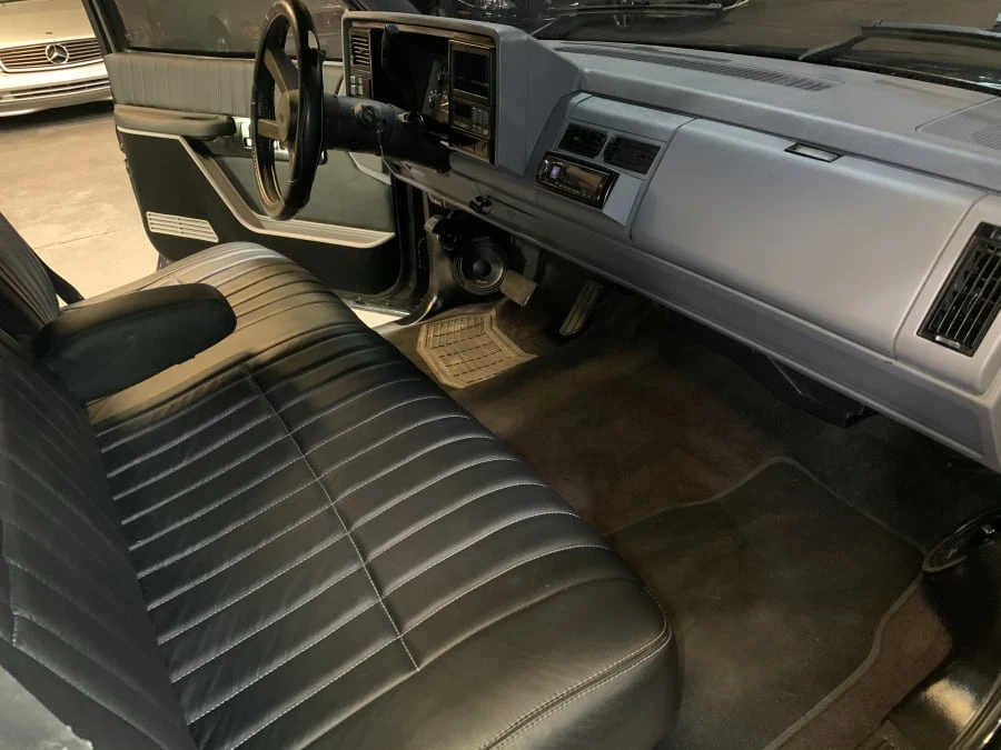 1994 GMC Sierra 1st Gen - Image 5 of 31